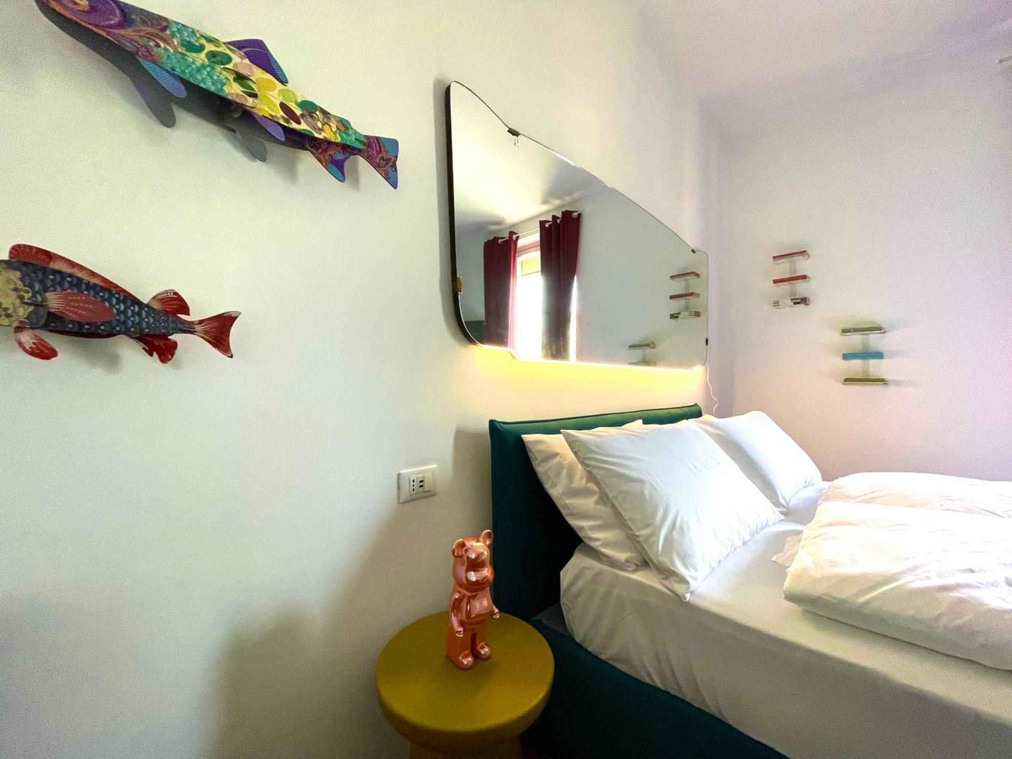 149 Borgo Ticino Suite Attico Di Lusso Con Terrazzo E Parking Privato Pavia Eksteriør bilde
